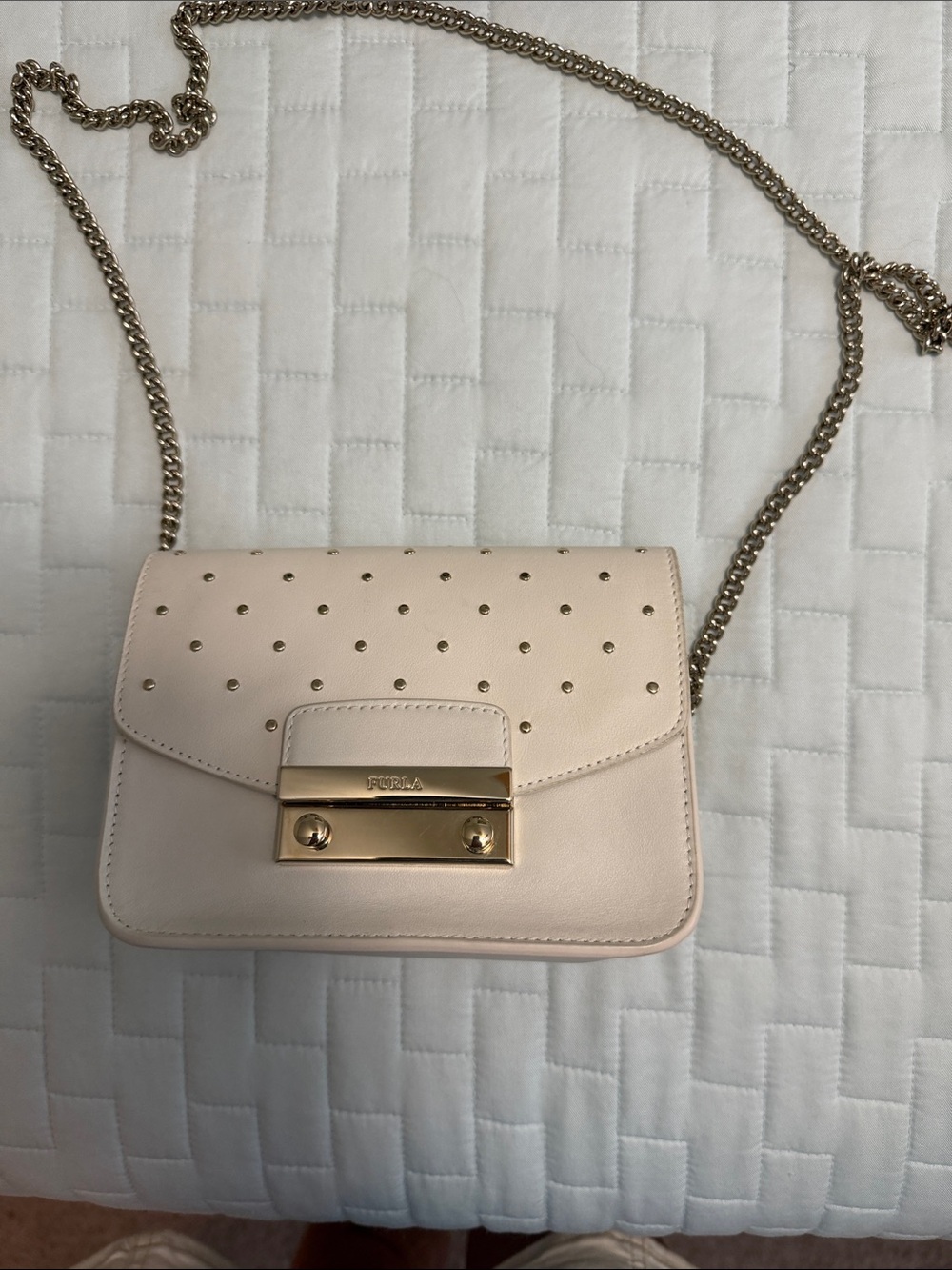 Furla Cream Leather Shoulder Bag with Gold Hardware